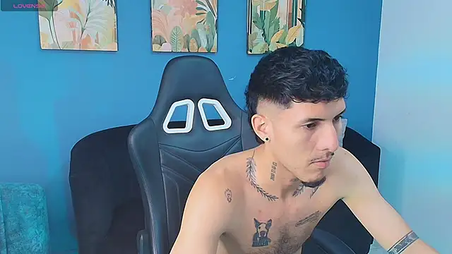 Snapshot of ALEXXXTREM69 chatting on 04/13/26, 12:20 ALEXXXTREM69 online show from 04/13/26, 12:20