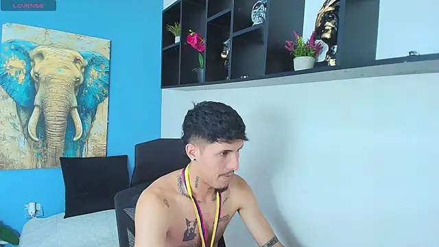 ALEXXXTREM69 online show from 04/24/26, 12:12