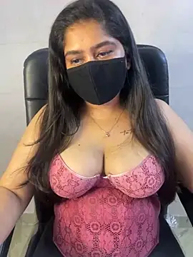 Snapshot of sarasofiaa_ chatting on 05/17/26, 04:07 sarasofiaa online show from 05/17/26, 04:07