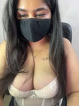 Snapshot of sarasofiaa_ chatting on 05/19/26, 02:13 sarasofiaa online show from 05/19/26, 02:13
