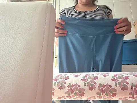 MojaditPussy online show from 04/10/26, 10:00