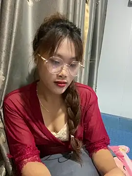 Zoe X1 online show from 04/16/26, 07:53