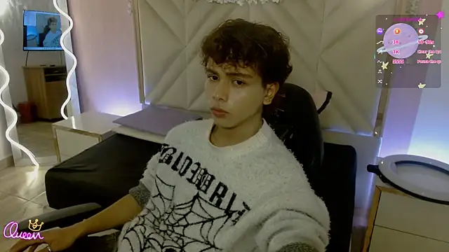 Snapshot of Elian_tay chatting on 04/09/26, 11:49 Elian tay online show from 04/09/26, 11:49