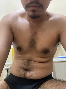 sunnyroy26 online show from 04/07/26, 07:43