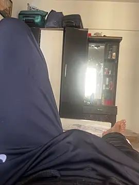 sunnyroy26 online show from 04/14/26, 08:08