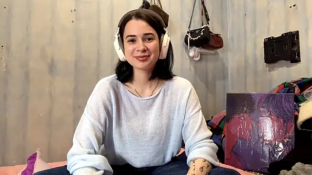 Snapshot of LanoraBilecki chatting on 04/09/26, 10:43 LanoraBilecki online show from 04/09/26, 10:43