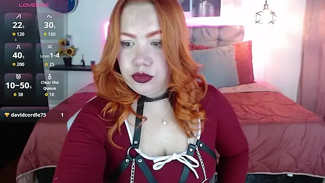 Snapshot of Srta_saraa chatting on 07/15/26, 02:18 Srta saraa online show from 07/15/26, 02:18