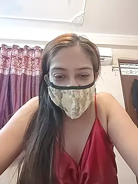 Aliyaa bhat online show from 05/26/26, 07:17