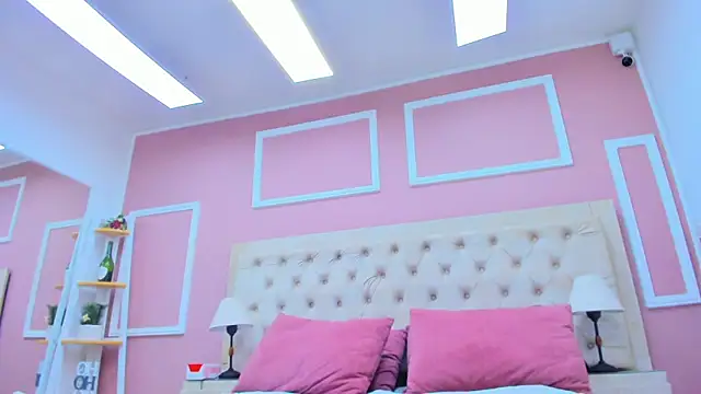 lala ink  online show from 04/06/26, 02:40