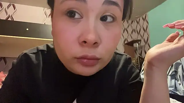 MarcieAdjei online show from 04/08/26, 04:08