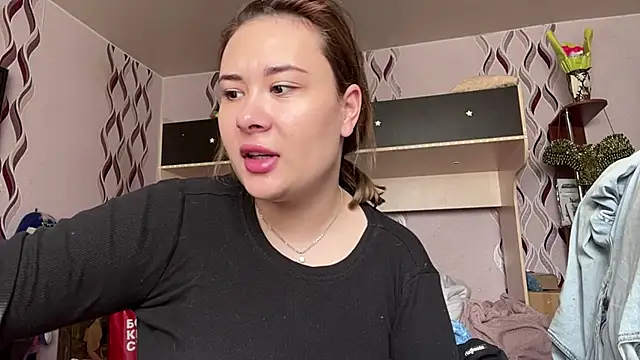 MarcieAdjei online show from 04/15/26, 11:59