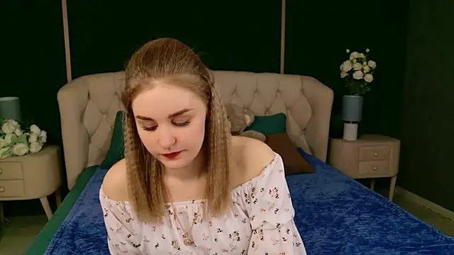 Molly Voses online show from 05/01/26, 08:36