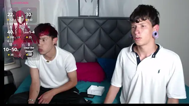 Snapshot of Demian_y_Salvatore chatting on 04/09/26, 06:36 Demian y Salvatore online show from 04/09/26, 06:36