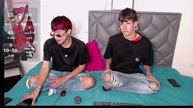 Snapshot of Demian_y_Salvatore chatting on 04/08/26, 05:58 Demian y Salvatore online show from 04/08/26, 05:58