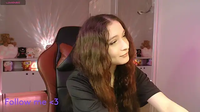 Snapshot of solitudebby chatting on 04/11/26, 08:01 solitudebby online show from 04/11/26, 08:01