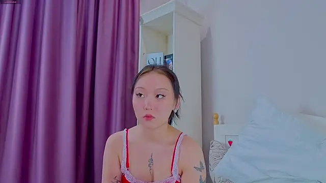 MicaelaCubr online show from 05/23/26, 01:04