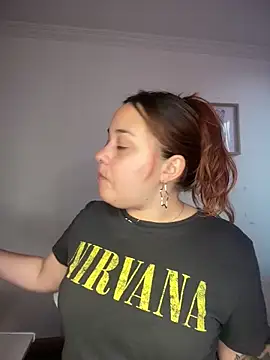 Snapshot of ziara_white chatting on 04/13/26, 08:24 ziara white online show from 04/13/26, 08:24