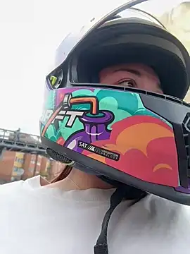 Snapshot of ziara_white chatting on 04/11/26, 07:17 ziara white online show from 04/11/26, 07:17