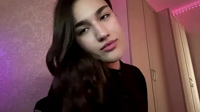 Mary Nitherson online show from 04/13/26, 09:24