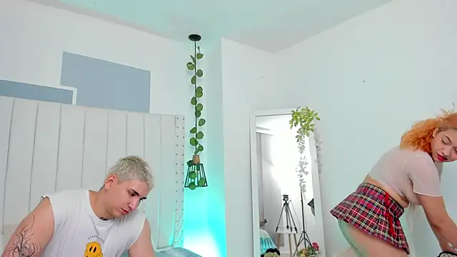 Snapshot of sebas_and_vanessa chatting on 04/10/26, 07:54 sebas and vanessa online show from 04/10/26, 07:54