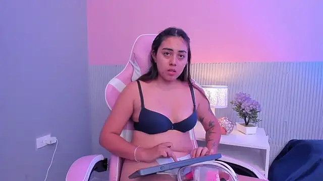 Snapshot of rose_smitth chatting on 04/09/26, 07:09 rose smitth online show from 04/09/26, 07:09