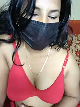 Hot Alicee online show from 05/17/26, 04:45
