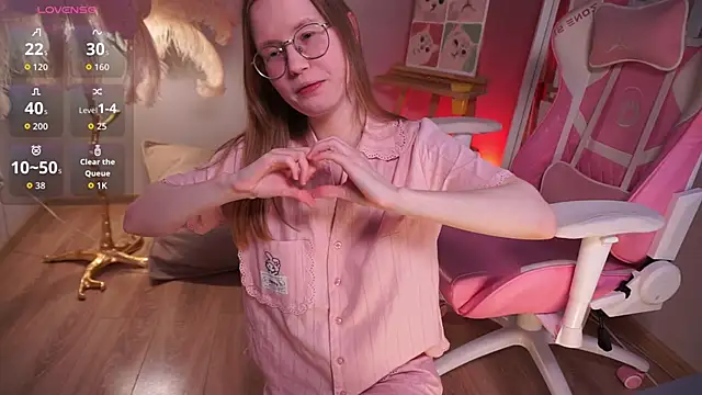 More Sonne online show from 04/12/26, 01:47