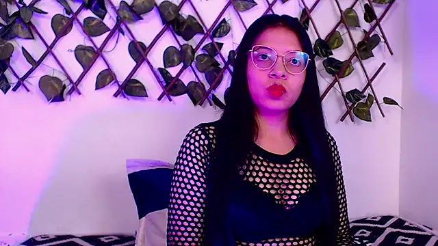 Snapshot of katiagp chatting on 04/09/26, 11:49 katiagp online show from 04/09/26, 11:49