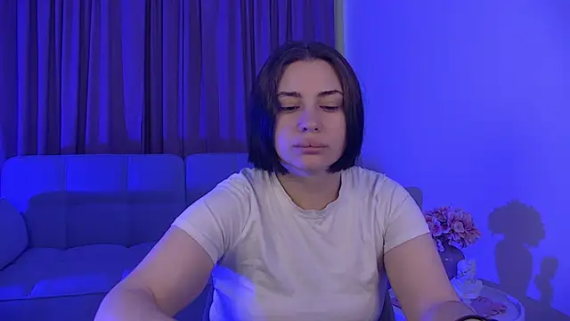Snapshot of AdrianaToress chatting on 05/08/26, 05:11 AdrianaToress online show from 05/08/26, 05:11