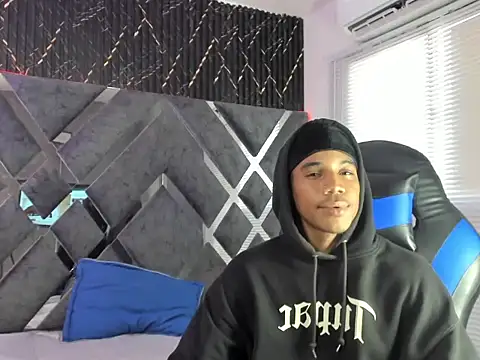 axel silva4 online show from 05/17/26, 07:36