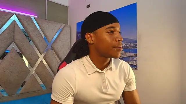 axel silva4 online show from 04/19/26, 07:38