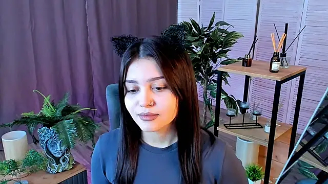 MarianneAuvil online show from 04/11/26, 04:09