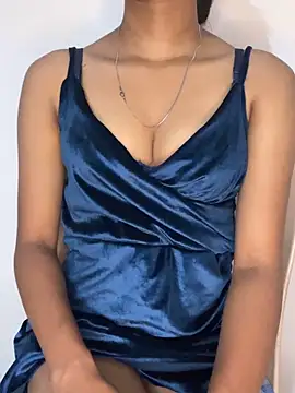 simran-cam online show from 04/08/26, 07:37