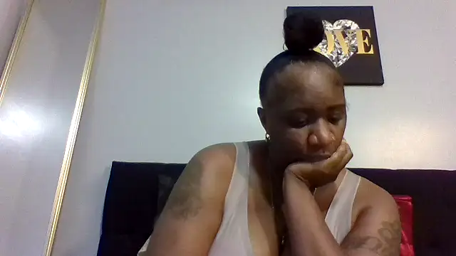 amberchill26 online show from 04/27/26, 03:10