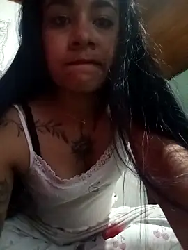 Snapshot of Zeyra_hot chatting on 04/08/26, 04:14 Zeyra hot online show from 04/08/26, 04:14