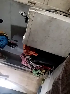 Snapshot of Raianaferreira chatting on 04/14/26, 02:11 Raianaferreira online show from 04/14/26, 02:11