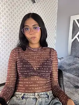 BabyLuli Pink online show from 04/22/26, 05:09