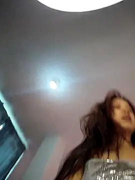 AdrianaFrank online show from 08/03/26, 06:36