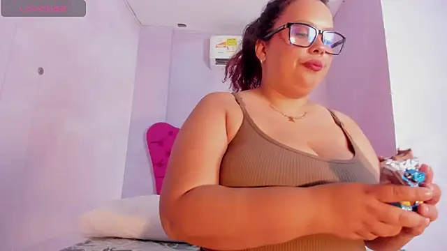 Zara Holly  online show from 07/09/26, 07:02
