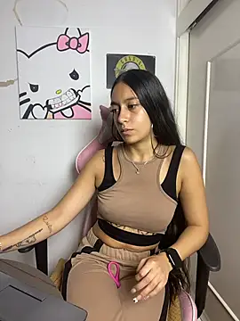 DulceLatinaxo online show from 07/07/26, 01:08
