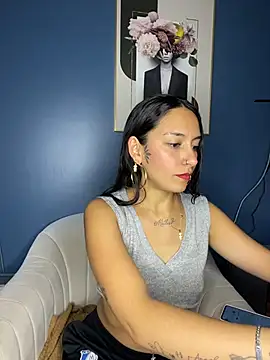 DulceLatinaxo online show from 04/08/26, 08:21