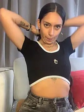 DulceLatinaxo online show from 06/02/26, 09:59