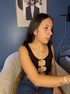 DulceLatinaxo online show from 04/12/26, 08:12