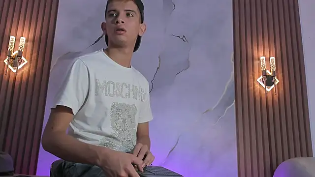 Ethanhot os online show from 04/09/26, 06:03