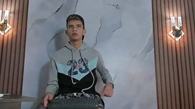 Ethanhot os online show from 04/11/26, 05:27