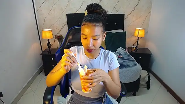 hasley cute online show from 05/14/26, 02:25