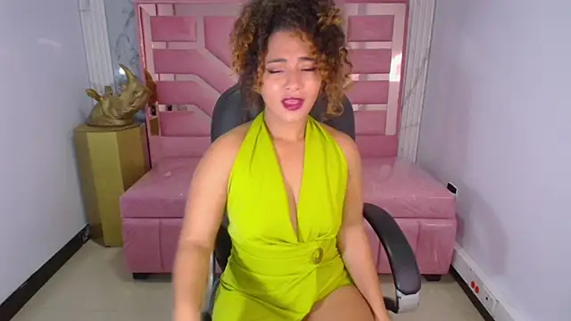 Snapshot of Brittany_ch chatting on 04/11/26, 08:12 Brittany ch online show from 04/11/26, 08:12