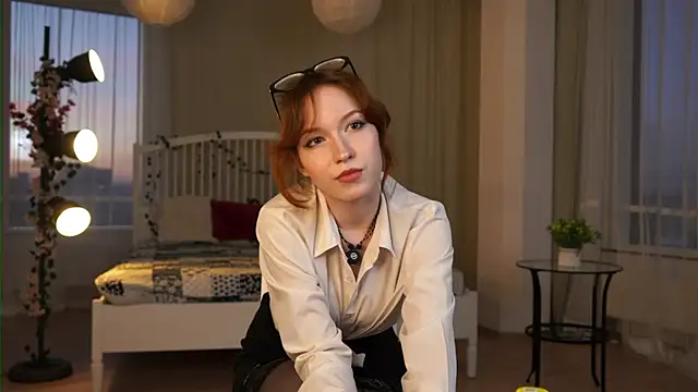 Snapshot of AvisKaplin chatting on 04/12/26, 03:15 AvisKaplin online show from 04/12/26, 03:15