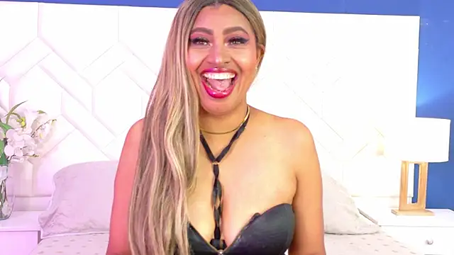 Kiara Parker  online show from 05/16/26, 09:03