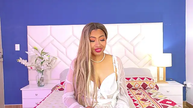 Kiara Parker  online show from 05/27/26, 08:16